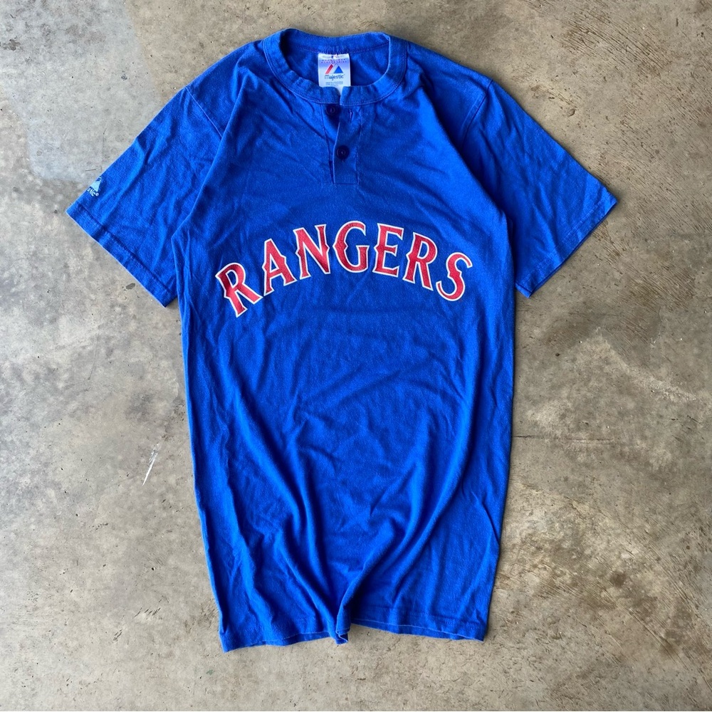 Vintage 90s Majestic Texas Rangers baseball henley tshirt.